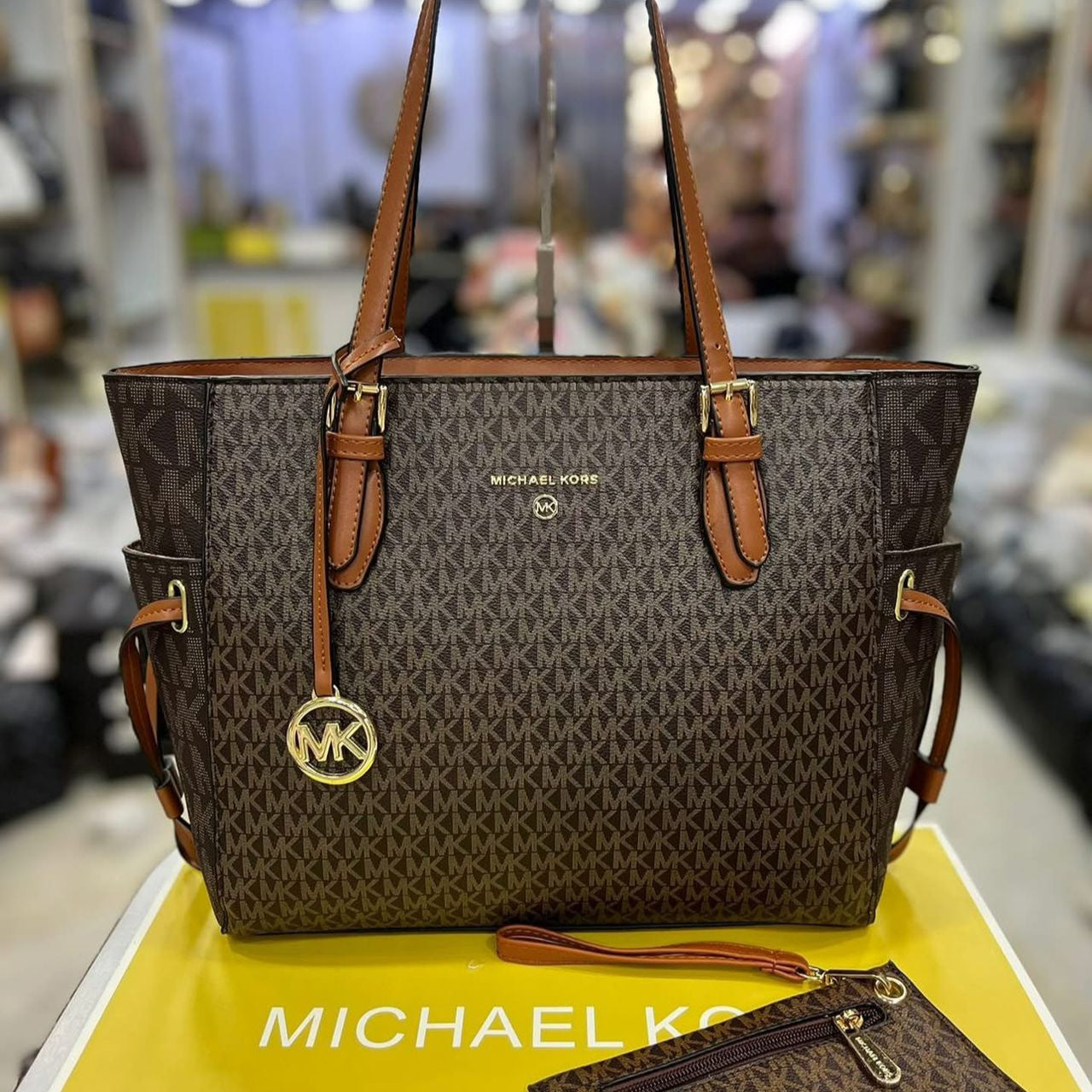 Michael Kors Signature Tote Bag